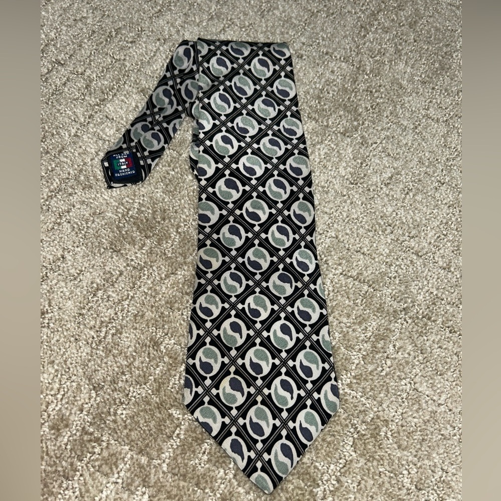Valentino Pietro Men’s Silk Tie Yin Yang